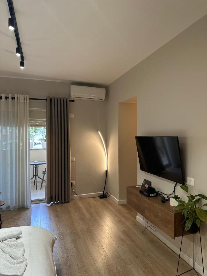 4Seasonsgea , Deluxe Studio , City Centre , 地拉那 外观 照片