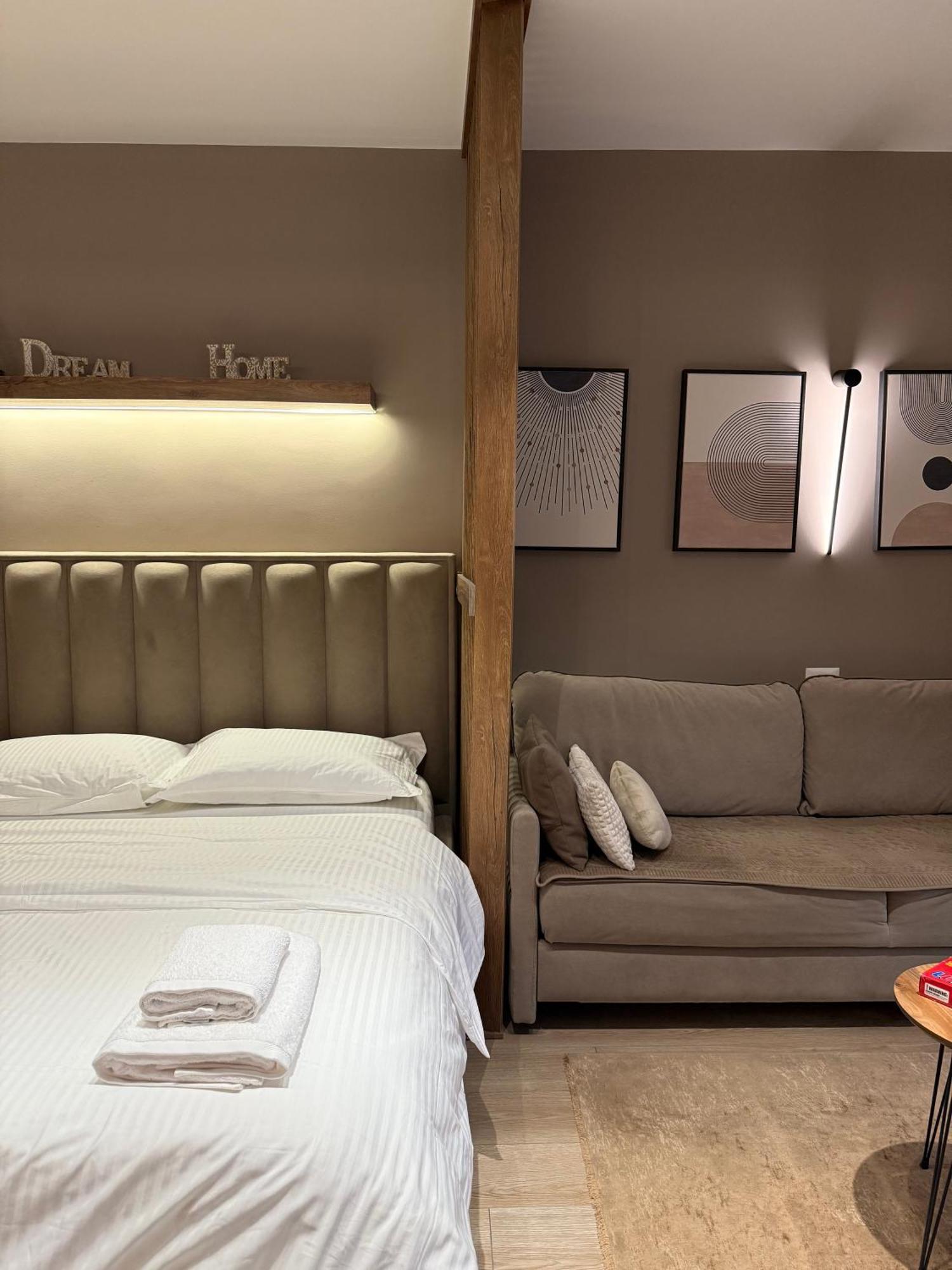 4Seasonsgea , Deluxe Studio , City Centre , 地拉那 外观 照片